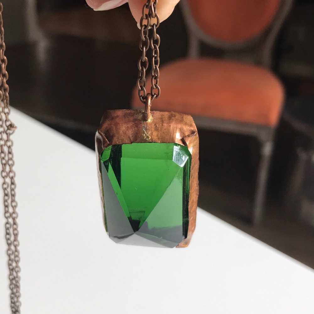 Green stone & copper necklace